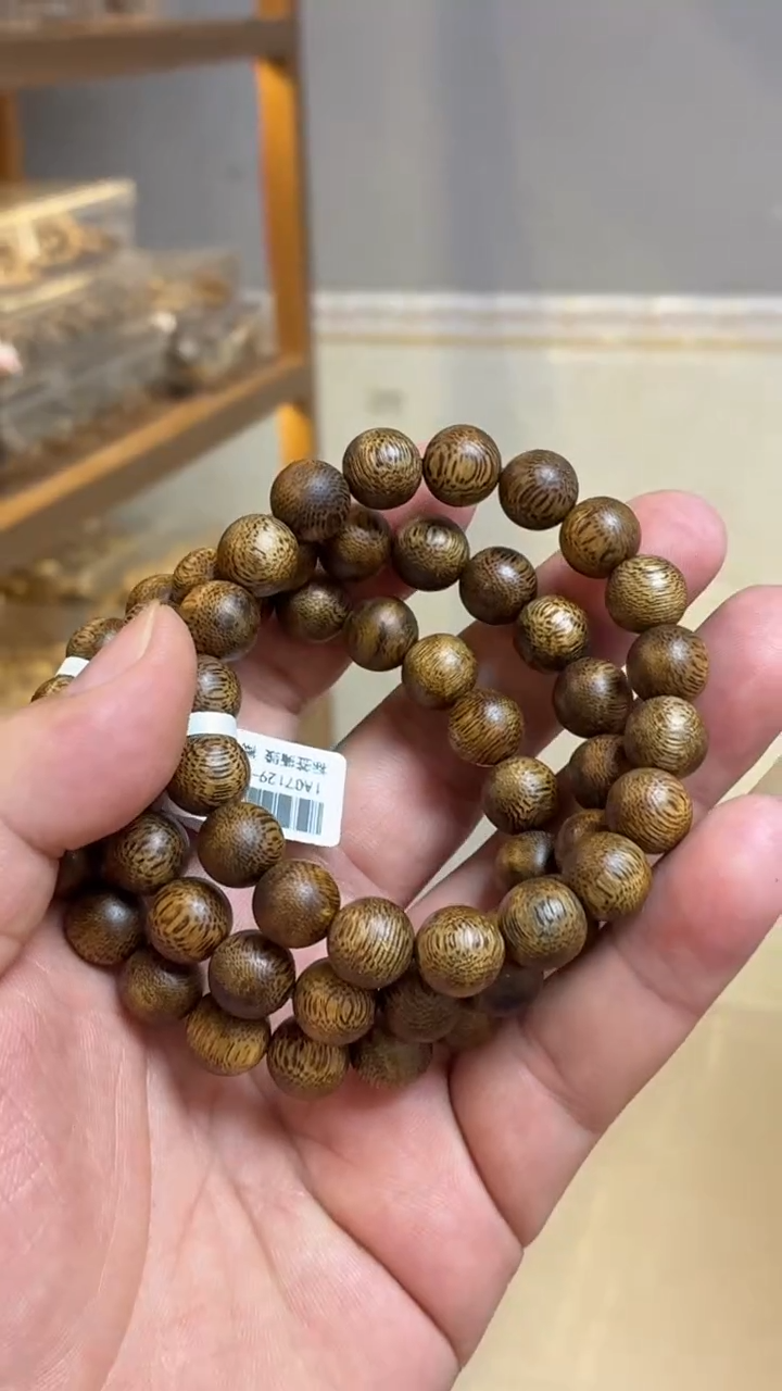 沉香手串 海南莺歌绿圆珠单圈1.1+多样性发其一