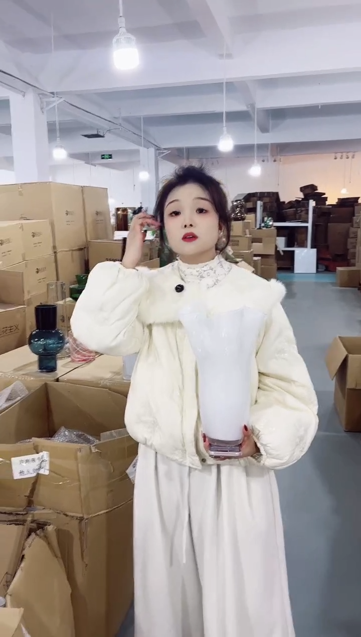 【闪购商品】玻璃私花志远花瓶厂-微瑕--CRA2