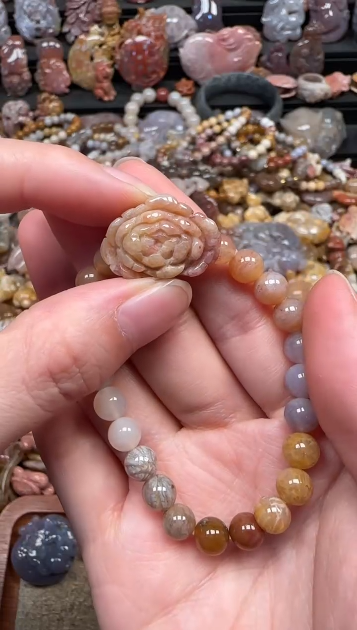 颈饰未镶嵌硅化珊瑚（珊瑚玉）608