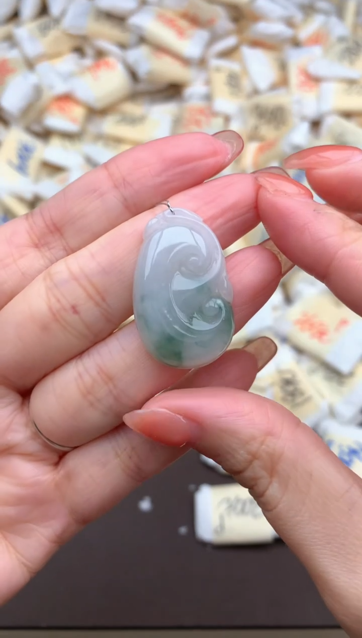 【闪购商品】翡翠挂件未镶嵌一