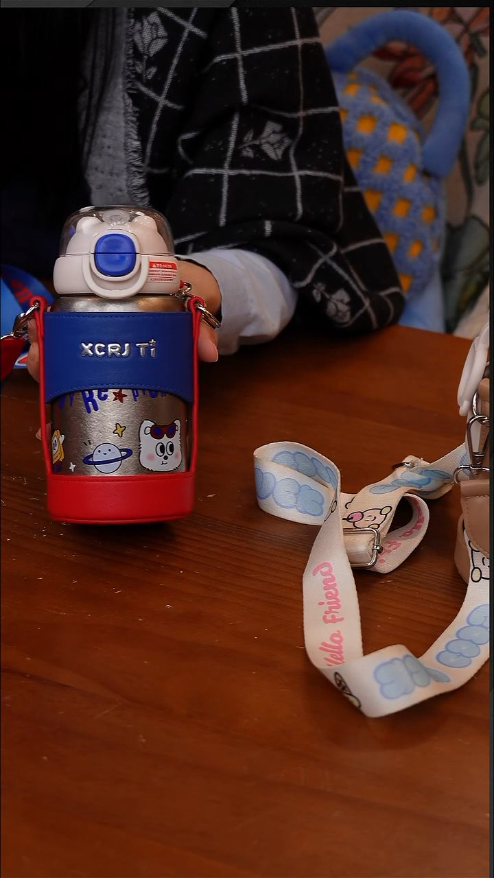 陶59--小茶日记内外纯钛儿童保温杯500ML-蓝色-CF5844