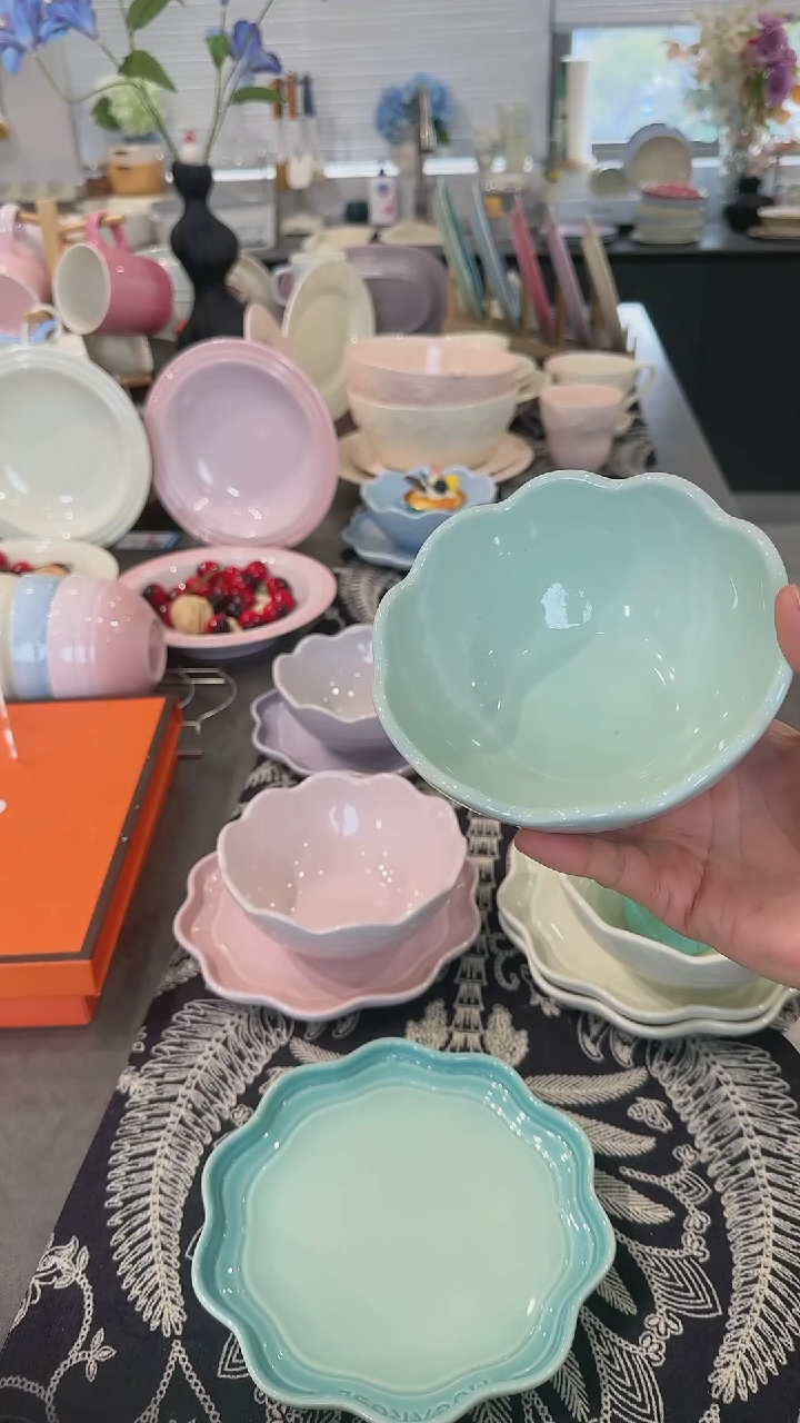 【闪购商品】瓷炻彩花边碗14CM-孔雀青