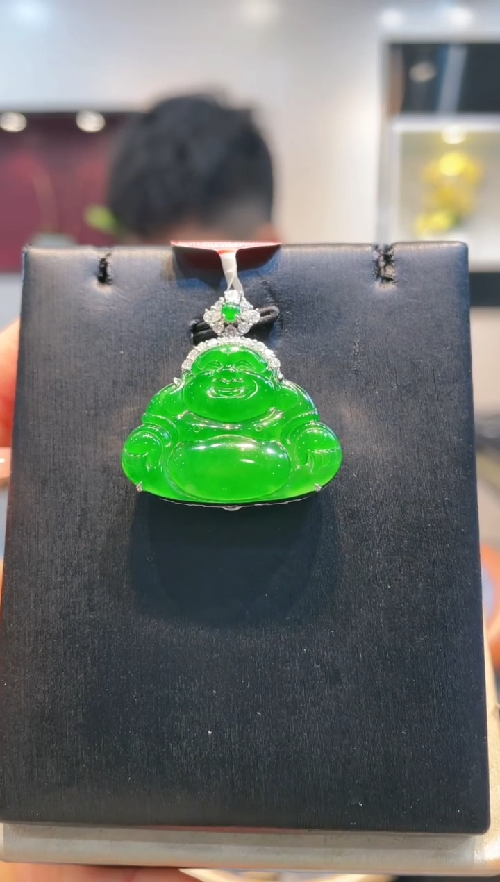 【闪购商品】翡翠颈饰18K金镶嵌A77天然A货翡翠吊坠