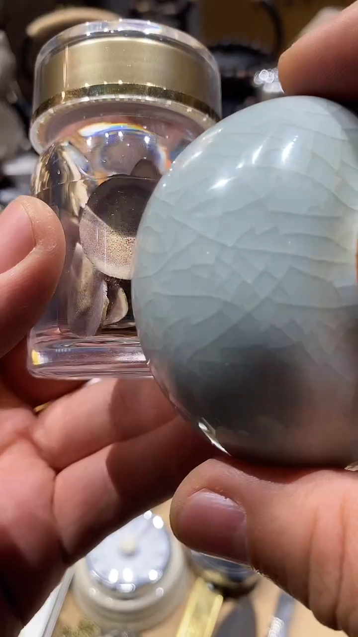 瓷片闪购商品 如图所示