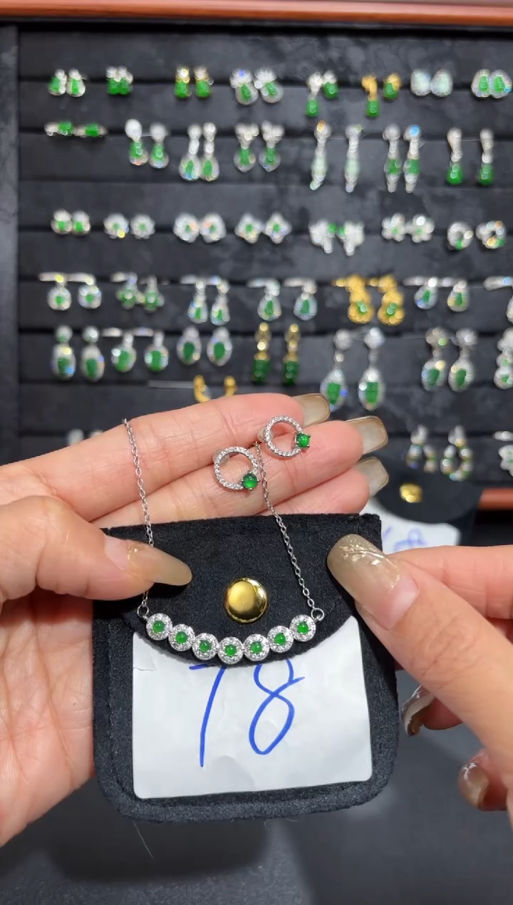 【闪购商品】翡翠颈饰未镶嵌蛋面/支持复检/一件