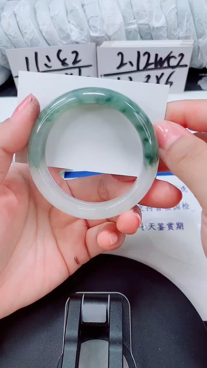 未镶嵌手镯石英质玉279-52/53