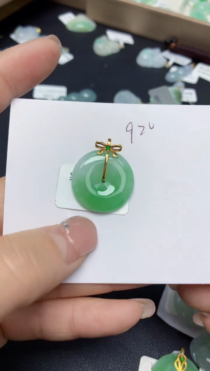 【闪购商品】翡翠挂件18K金镶嵌 天然翡翠A货