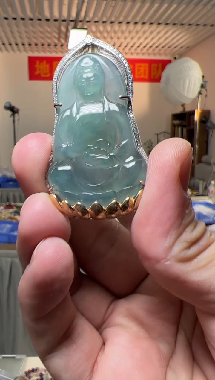 【闪购商品】翡翠吊坠(不含链)银S925镶嵌天然A货翡翠观音