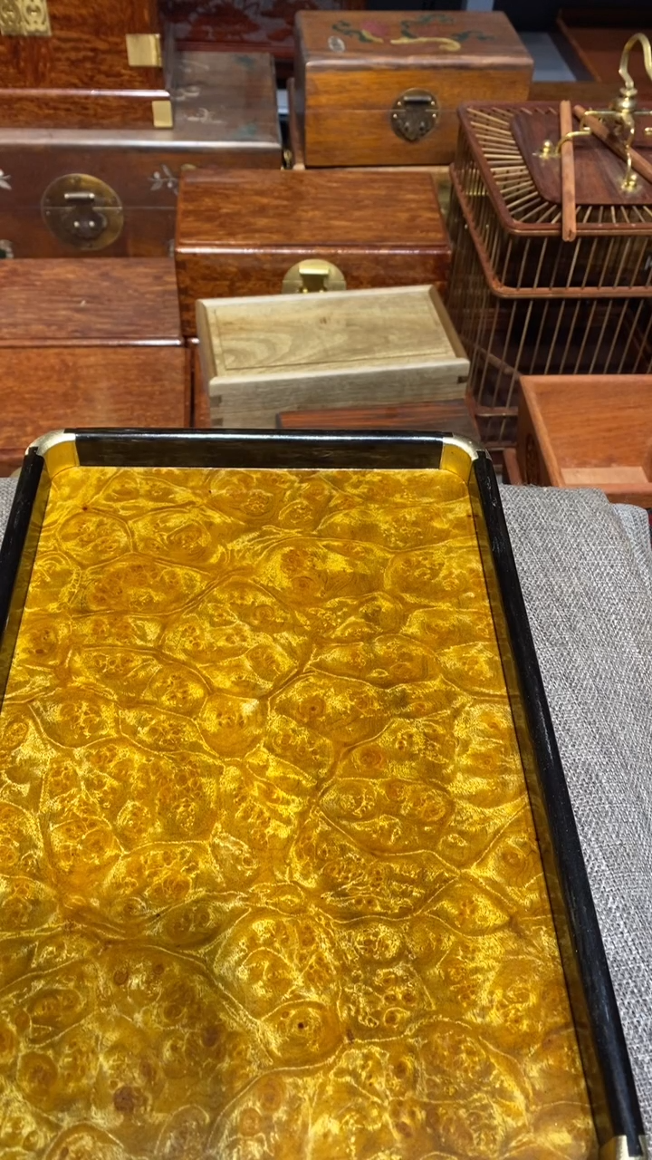 【闪购商品】香樟木木艺茶盘一个
