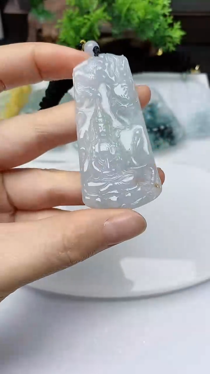 【闪购商品】翡翠颈饰未镶嵌