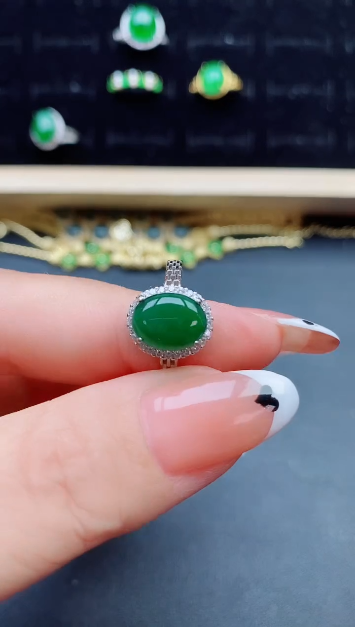 【闪购商品】翡翠银S925镶嵌戒指21321312