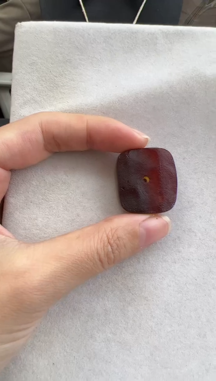 【闪购商品】琥珀裸石未镶嵌10115146-吊坠