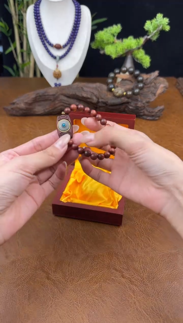 墨韵阁文玩血檀链接-@@ys985