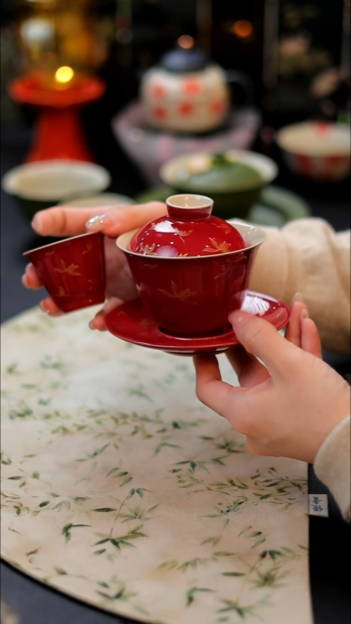 哈哈哈哈哈哈哈哈哈哈-俩杯