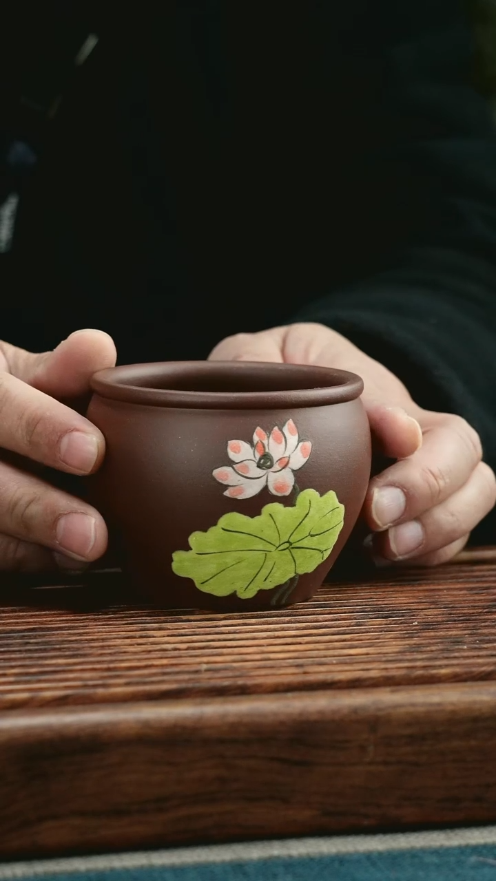 【闪购商品】紫砂茶杯泥绘荷花缸杯