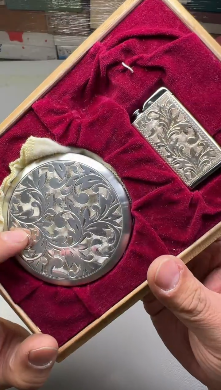 瓷片小****9965碰瓷社中古瓷器 拒绝假货 感谢您的支持~