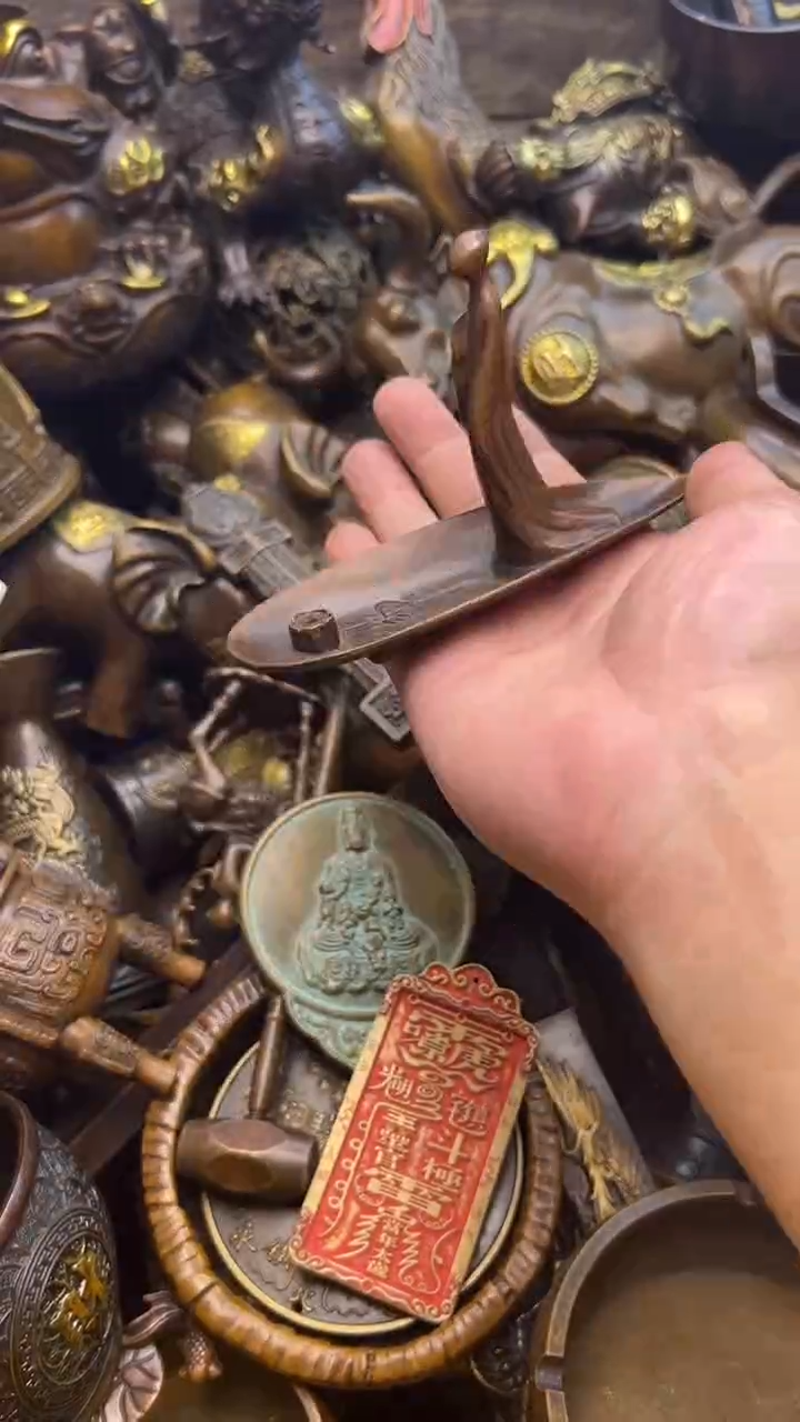 精美铜器，点击下单