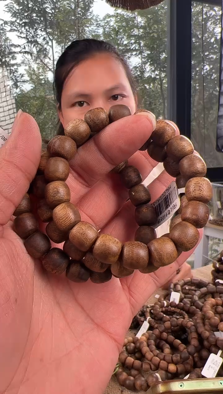 【闪购商品】沉香手串10鼓珠多样性发1