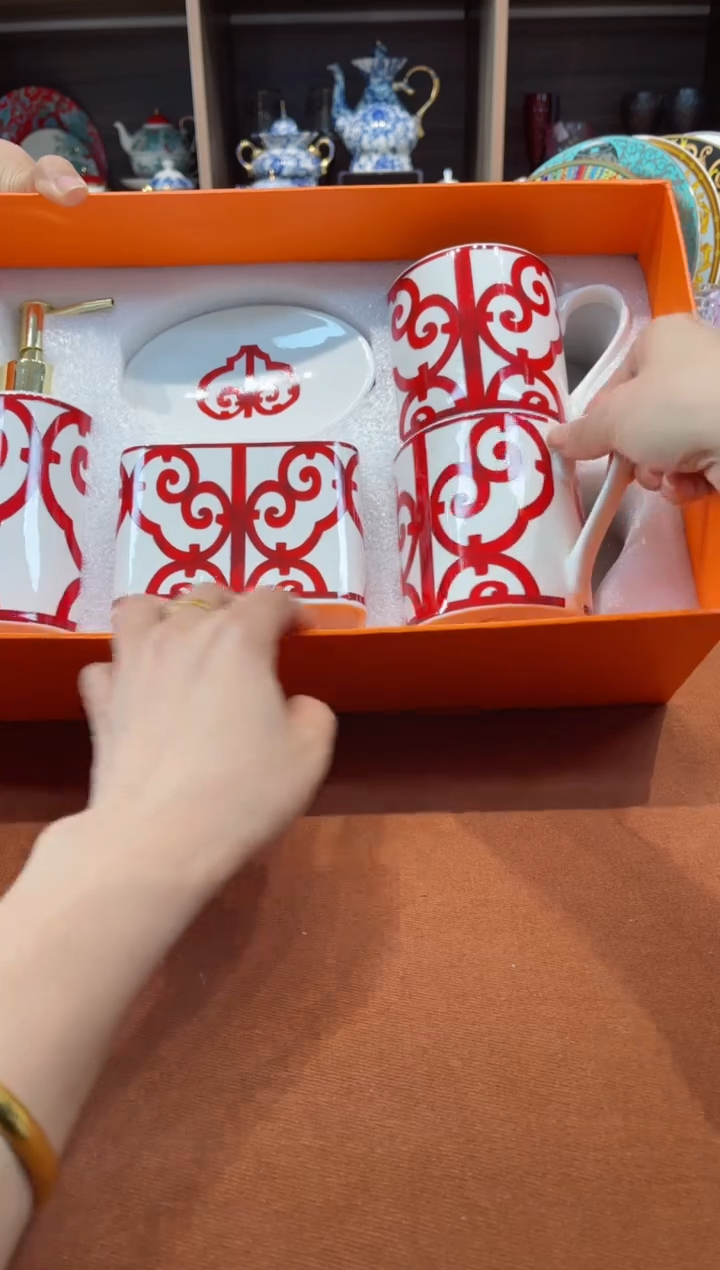 【闪购商品】瓷片西班牙卫浴组·······