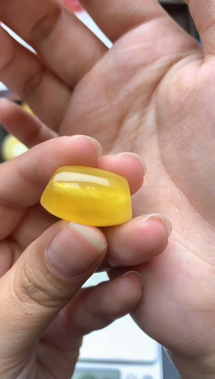 【闪购商品】琥珀珠宝奇石未镶嵌022琥珀蜜蜡花粉有纹小坑介意勿拍