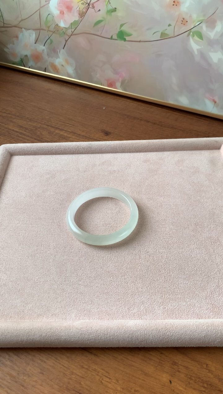 未镶嵌手镯石英岩玉滑**人9