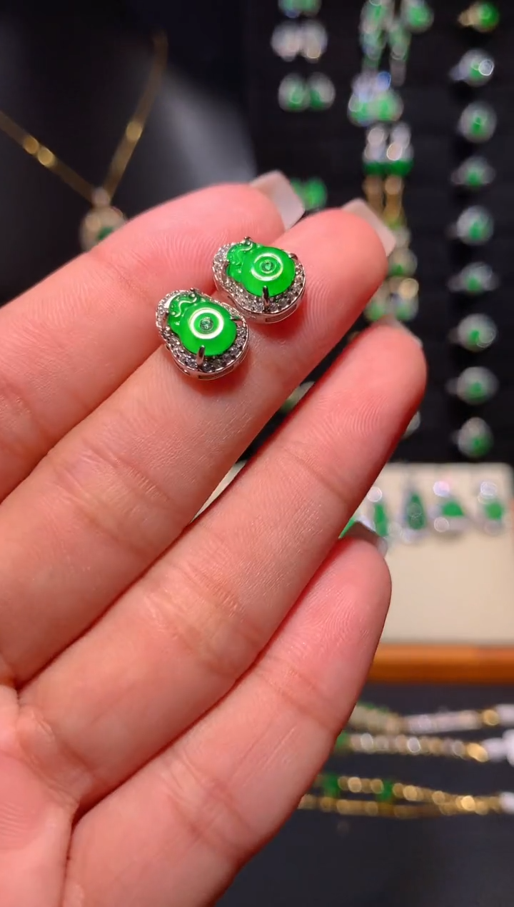 【闪购商品】翡翠耳饰银S925镶嵌耳钉