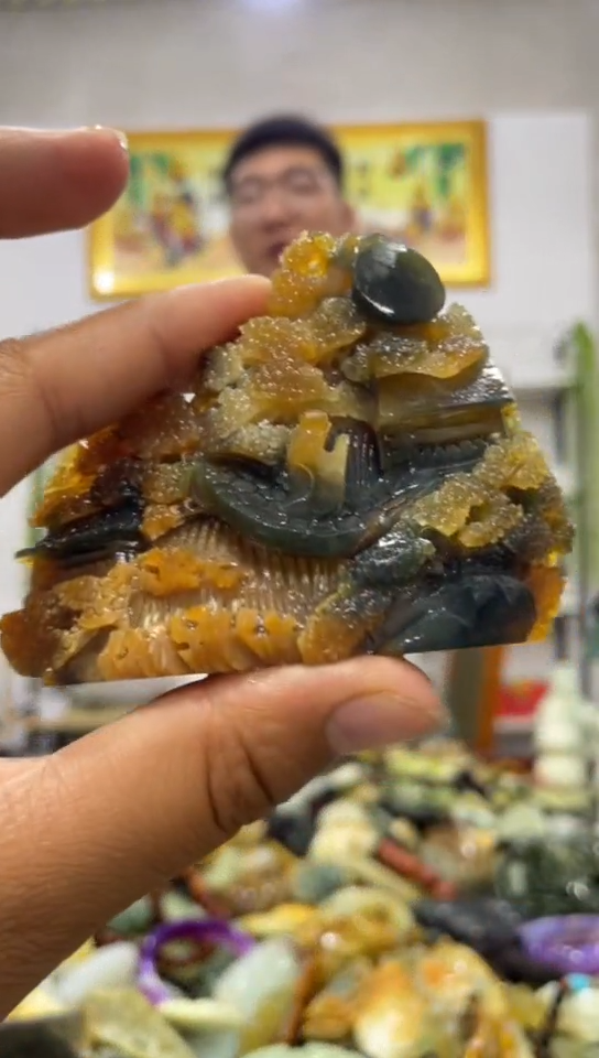 未镶嵌岫玉摆件 