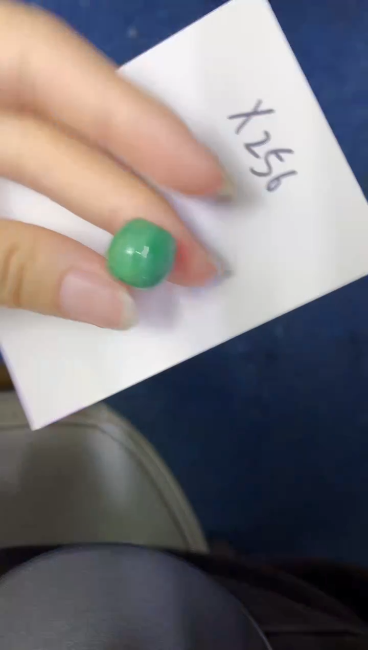 颈饰未镶嵌翡翠缅甸天然翡翠A货