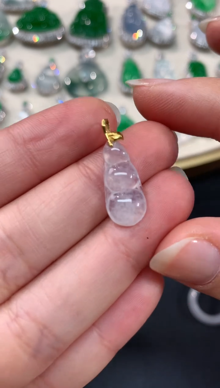 【闪购商品】翡翠吊坠(不含链)18K金镶嵌豆子A192|380