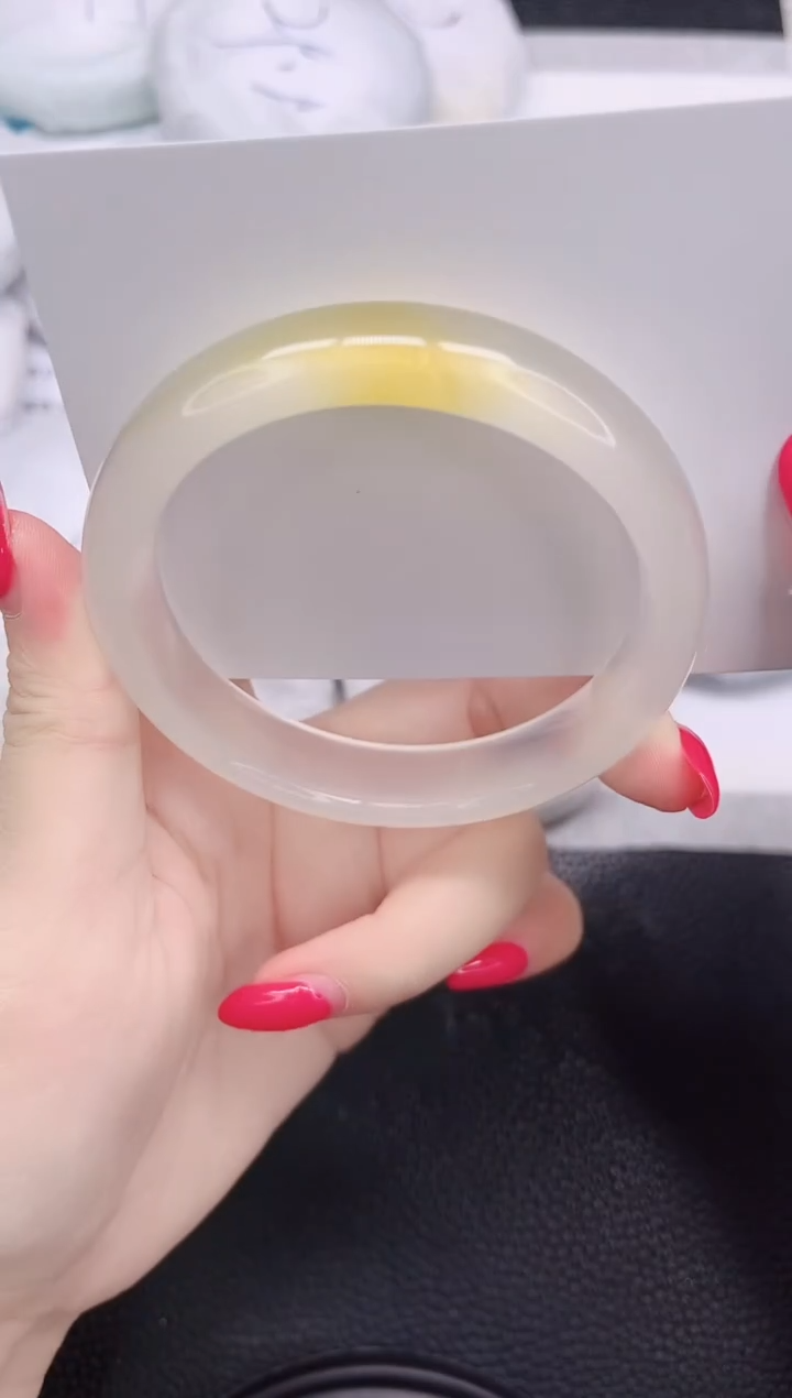 未镶嵌手镯石英质玉138-59.2