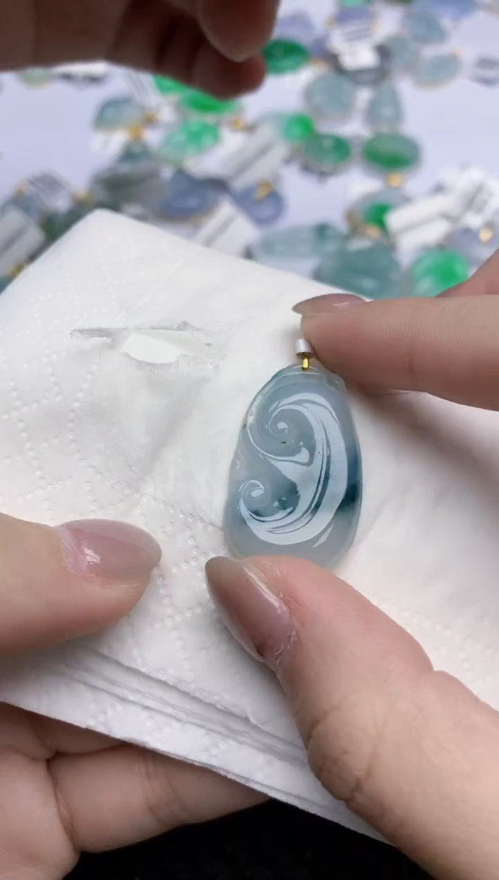 【闪购商品】翡翠颈饰18K金镶嵌天然翡翠A货