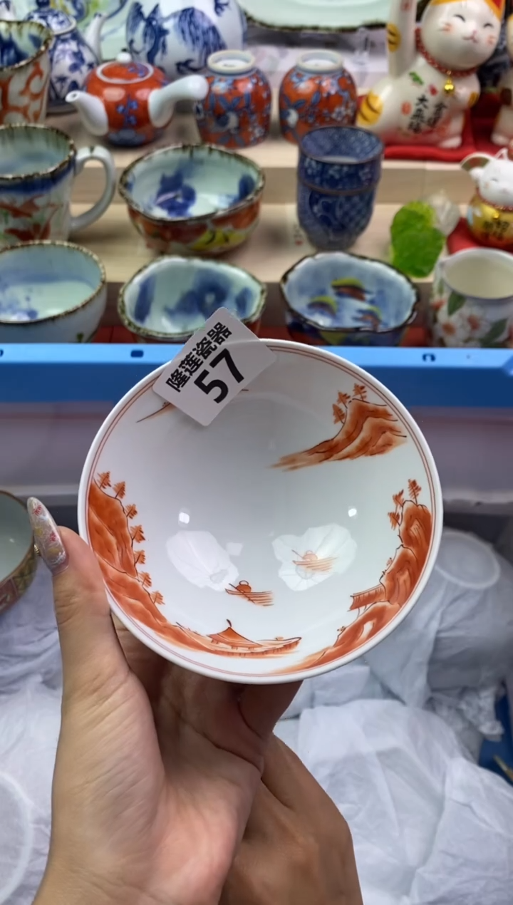 【闪购商品】瓷片隆莲瓷器欢迎大家