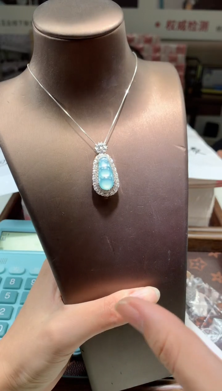 【闪购商品】翡翠吊坠(不含链)银S925镶嵌天然A货翡翠-多样性发货