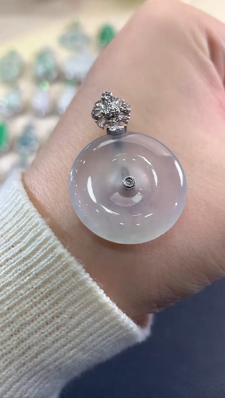 吊坠(不含链)18K金镶嵌翡翠b103  