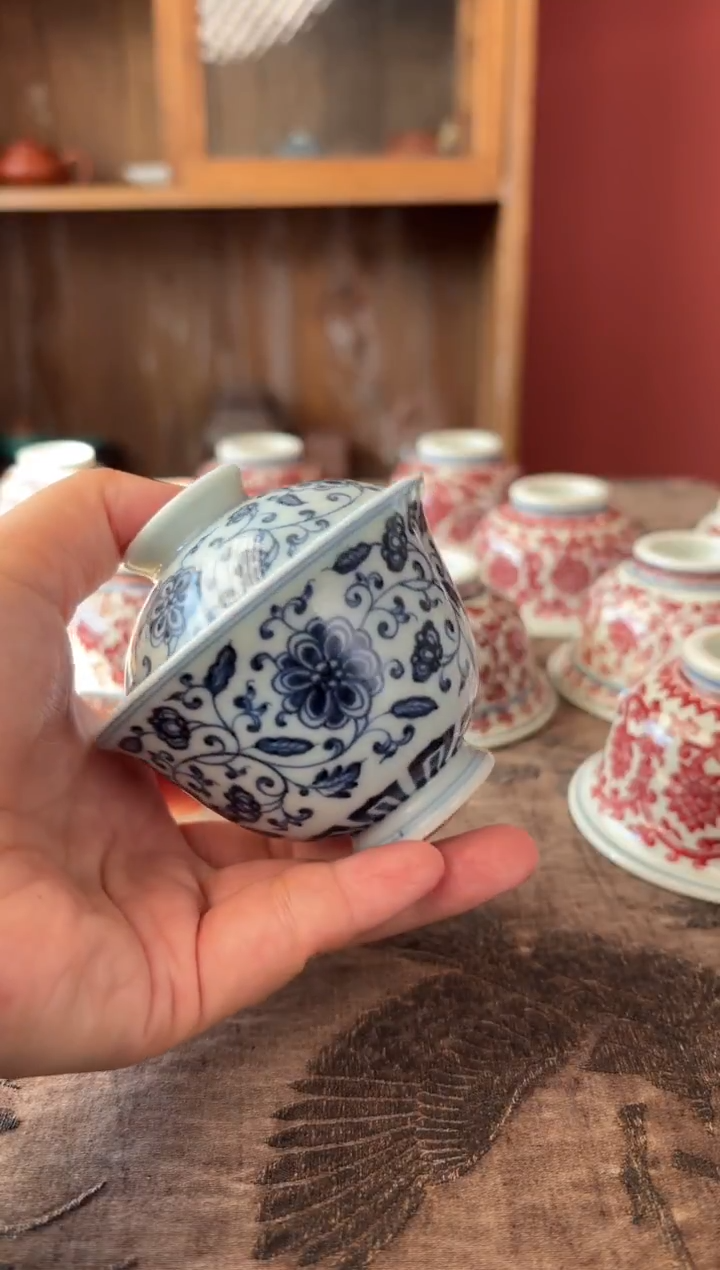 青花缠枝盖碗发货