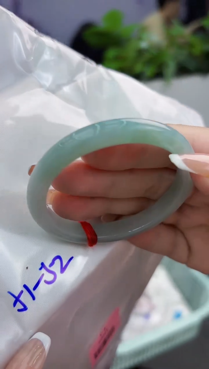 【闪购商品】翡翠手镯未镶嵌翡翠手镯