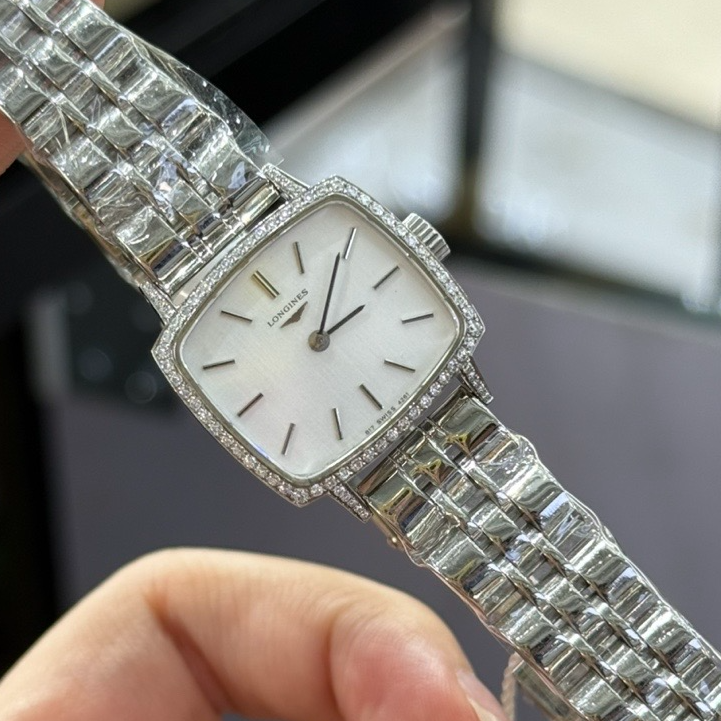 95新 Longines/浪琴 手动机械后钻22*19mm/公价32999/w11945