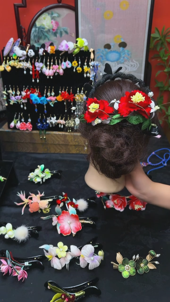 刺绣小**丫非遗手工绒花饰品