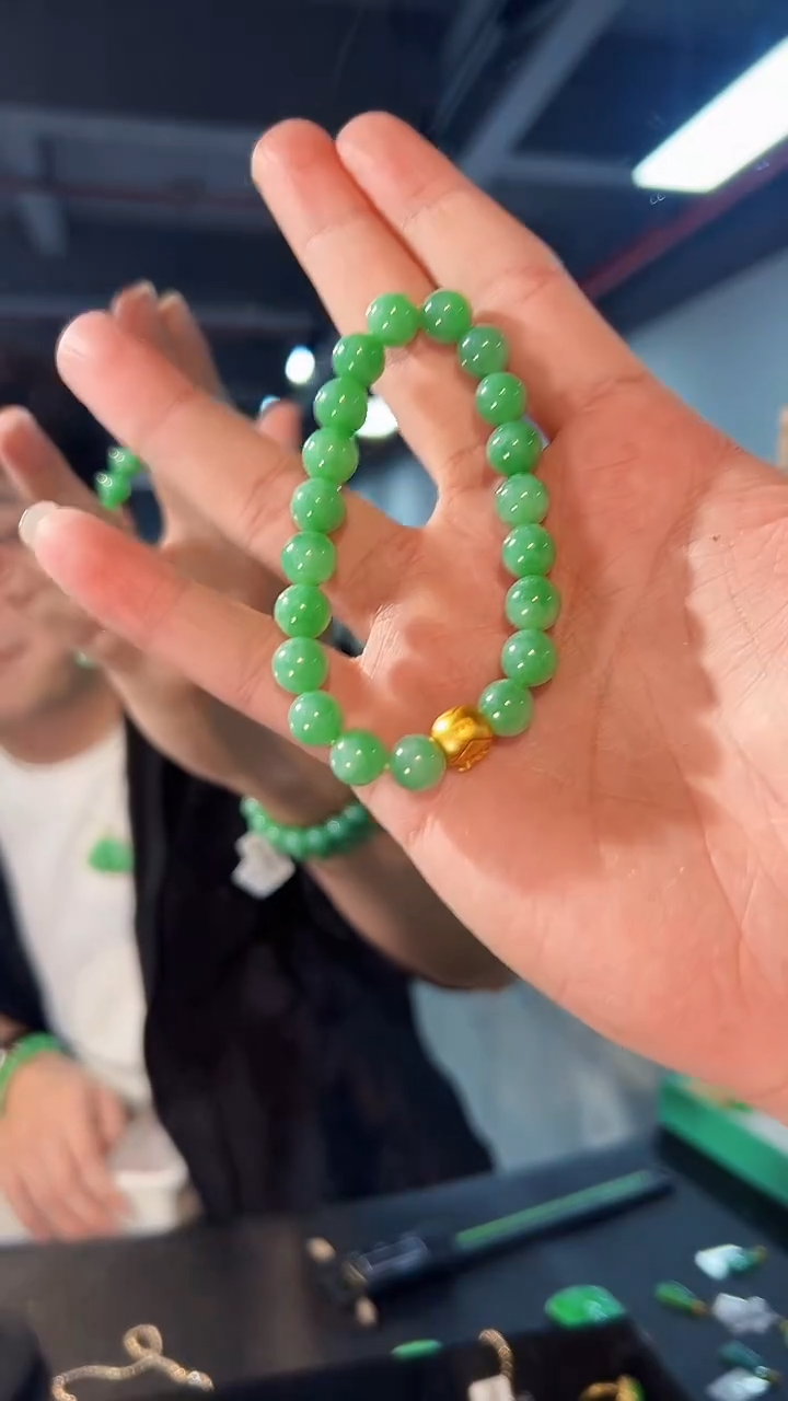 【闪购商品】翡翠手串未镶嵌缅料A货/支持复检/一件