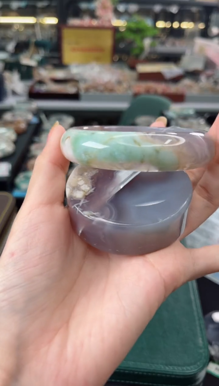 【闪购商品】石英质玉手镯未镶嵌62圈口（赠品镯心）S9083