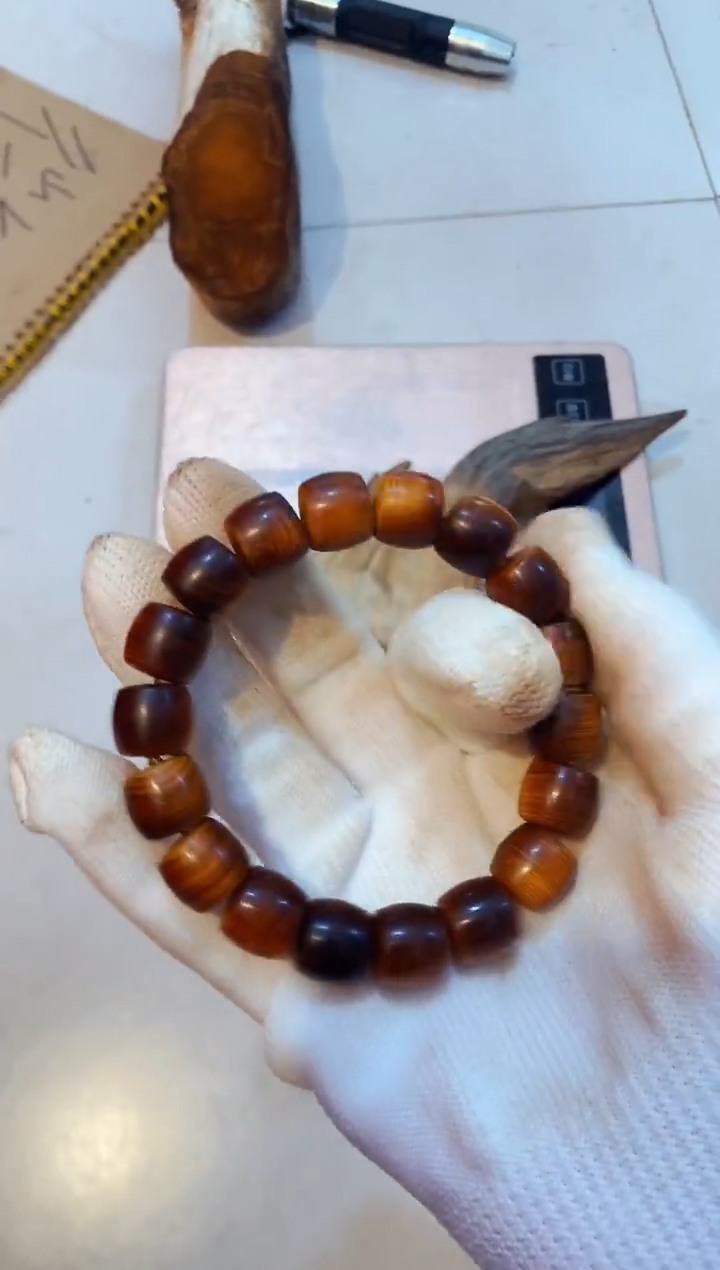 柏木（崖柏）小直切单条北太行崖柏手把件手串