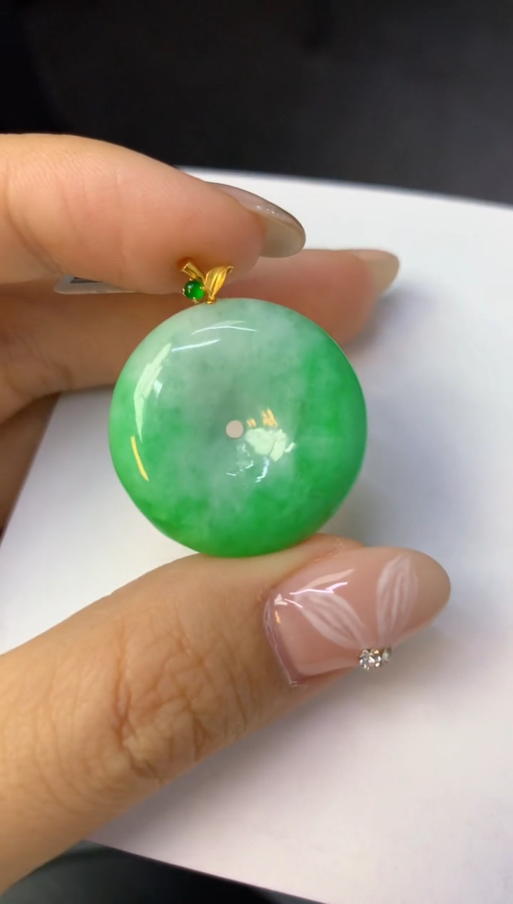颈饰18K金镶嵌翡翠天然缅甸a货翡翠百元以上9元证书费自理