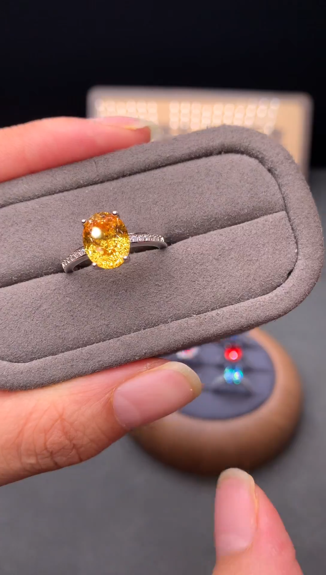 银S925镶嵌戒指黄色碧玺1111