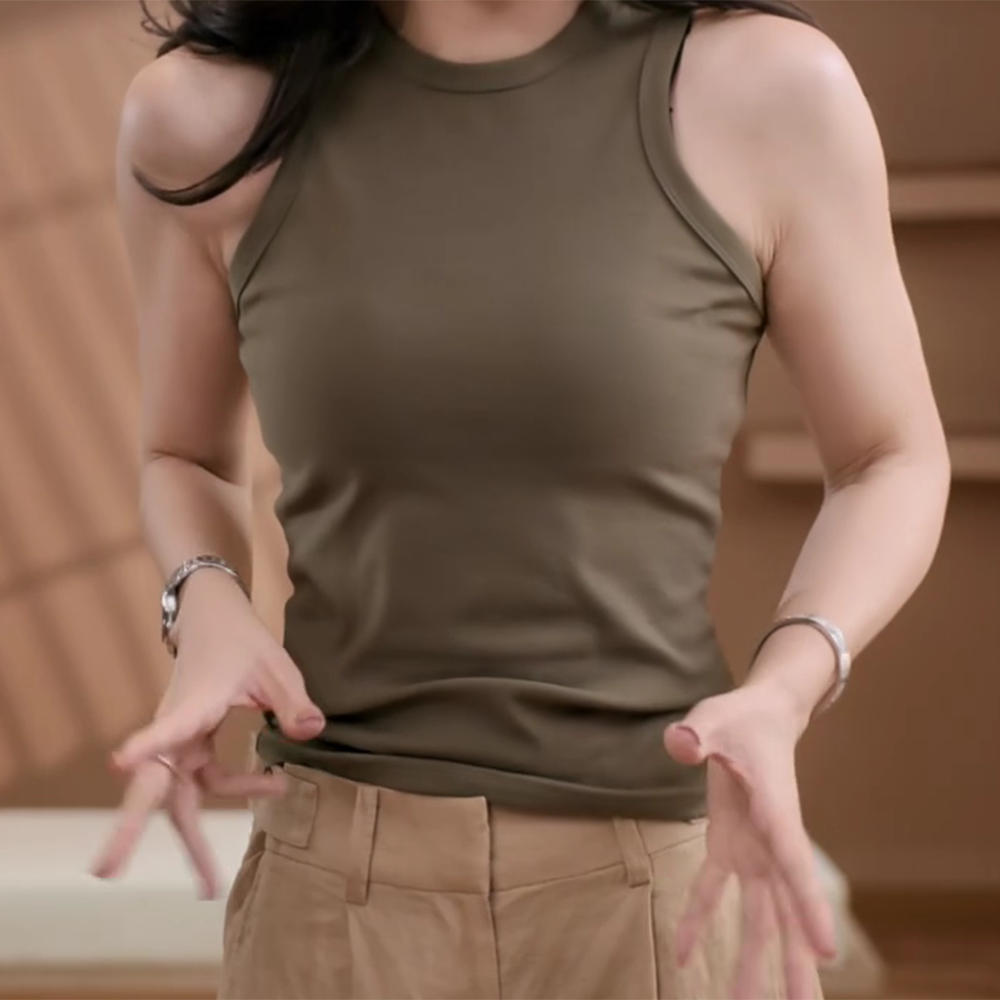 "简约必备" 棉 夏季女款简约纯色砍袖背心打底上衣 C5187