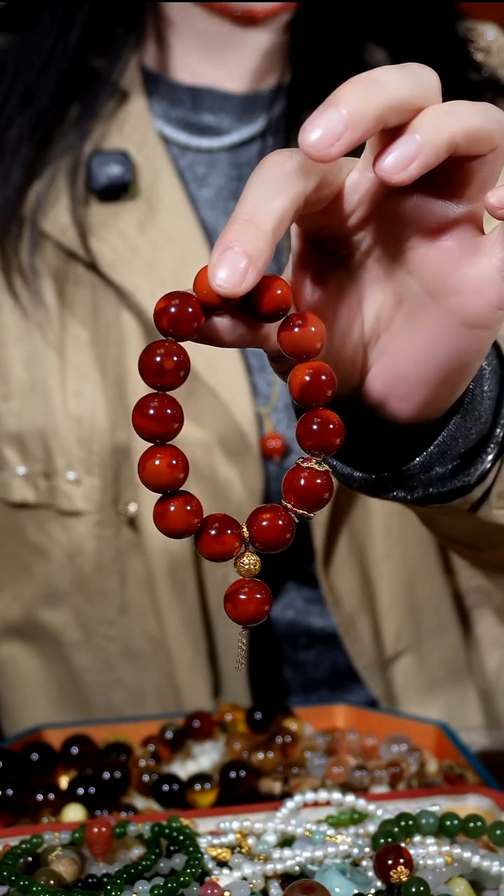 18K金镶嵌收藏级【原矿】玫锦双色南红玛瑙14-15mm