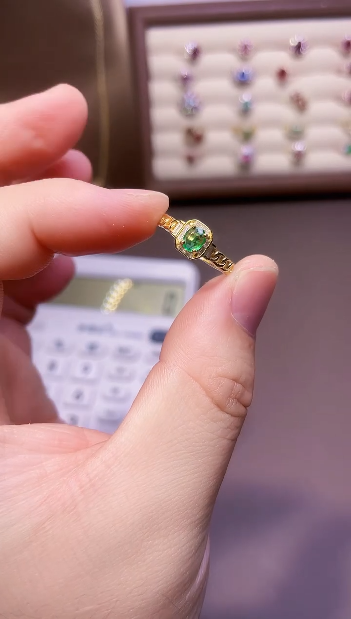 【闪购商品】祖母绿戒指银S925镶嵌一枚