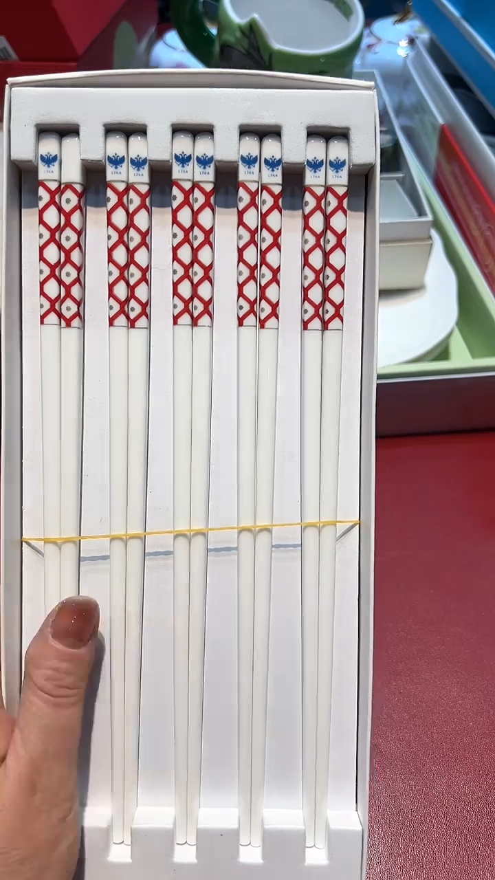 【闪购商品】瓷片锅碗瓢盆一件不剩