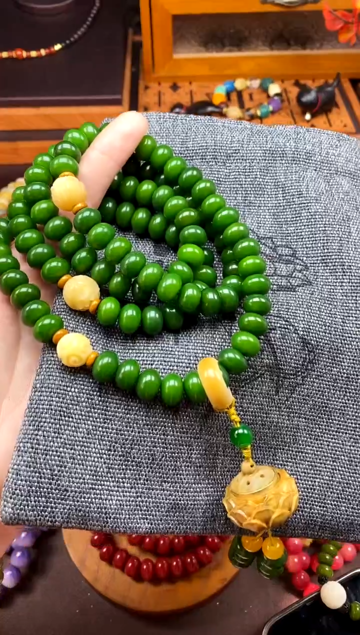 【闪购商品】白玉菩提手串绿菩提108多圈 香盒款+香丸