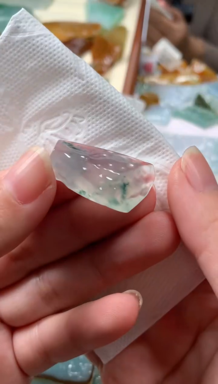【闪购商品】翡翠颈饰未镶嵌吊坠