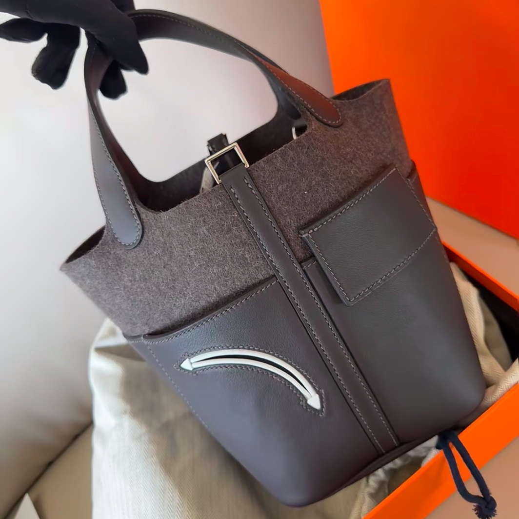 全新未使用 Hermes/爱马仕 小花Jerry 菜篮子18乌木色 毛毡拼皮包